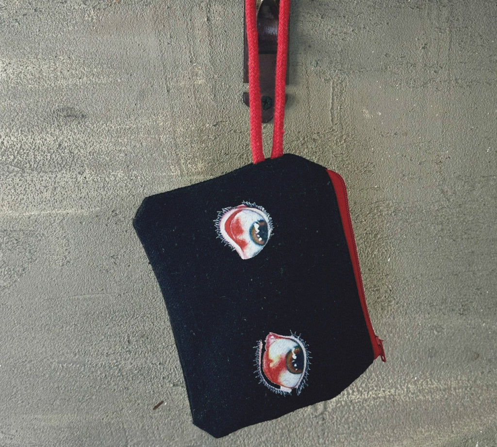 tired eyes - coin pouch