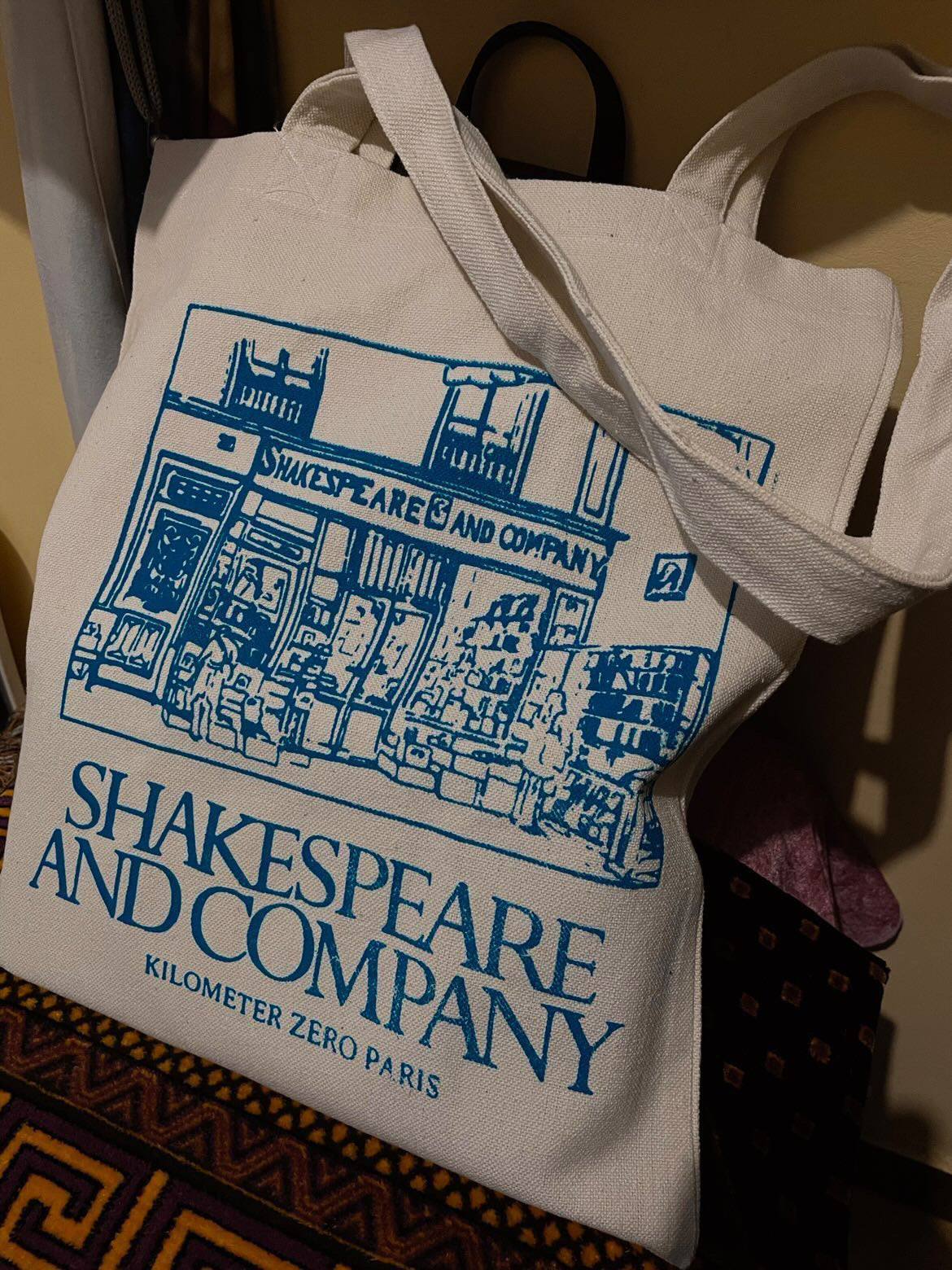 Shakespeare and company - medium tote bag