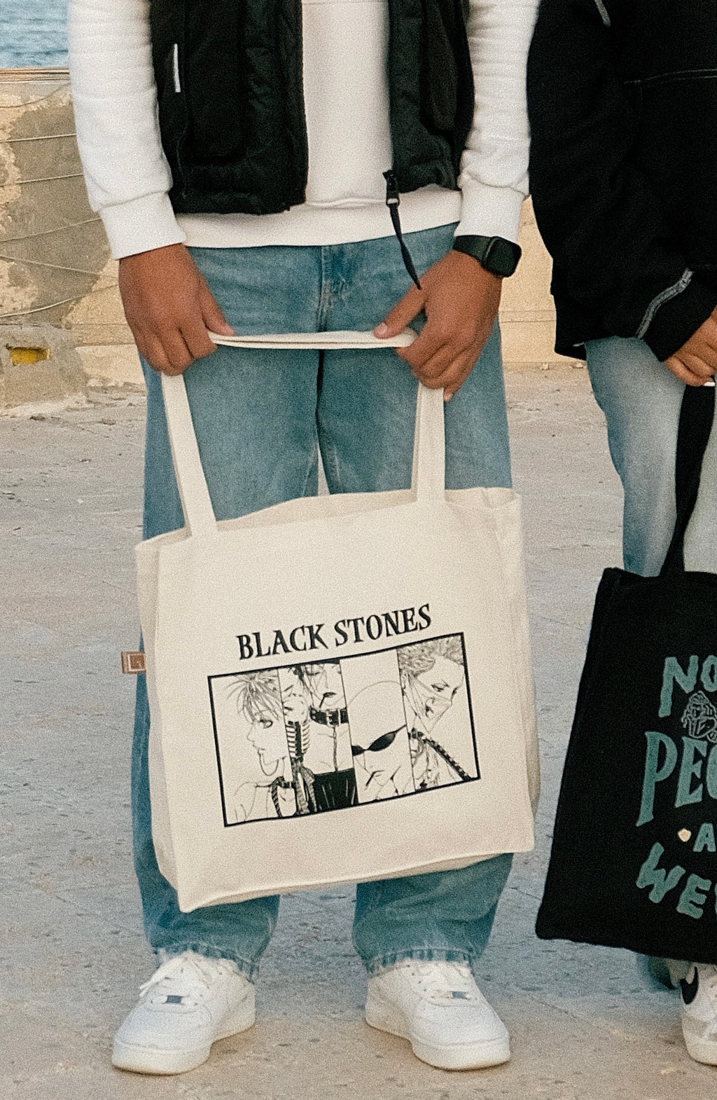 Nana - black stones - large tote bag