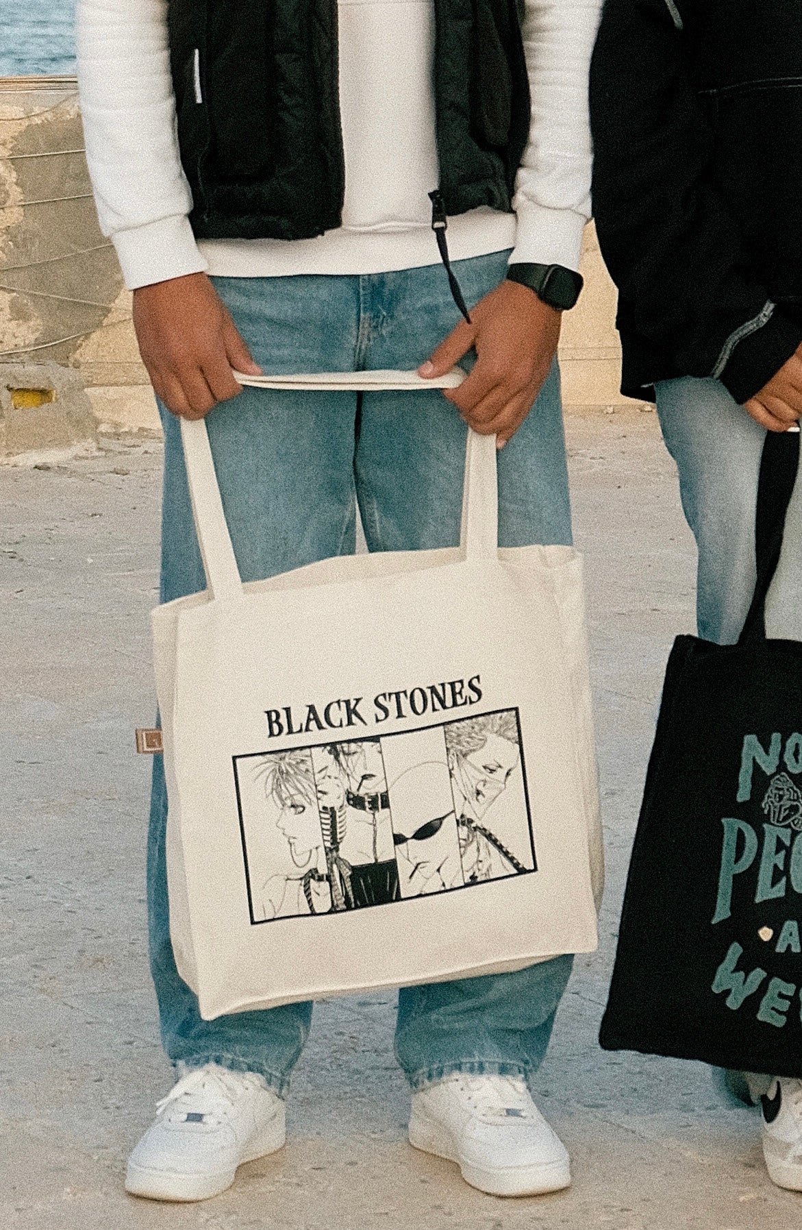 Nana - black stones - large tote bag
