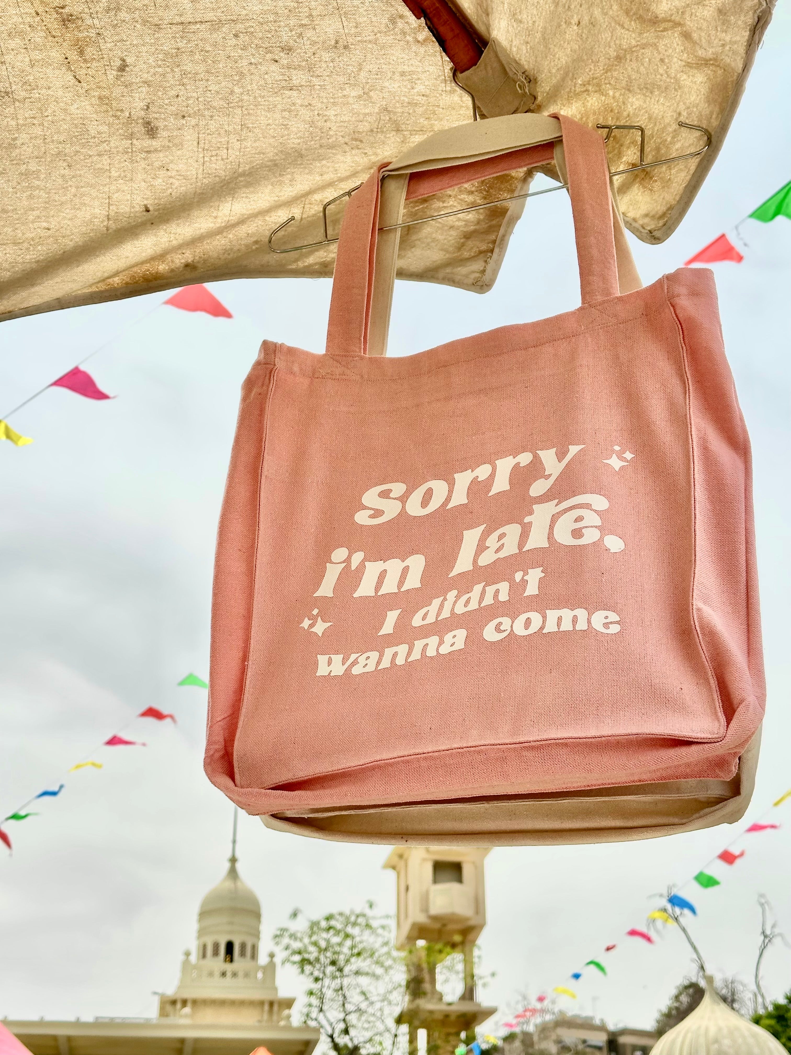 Sorry not sorry - Large Tote bag