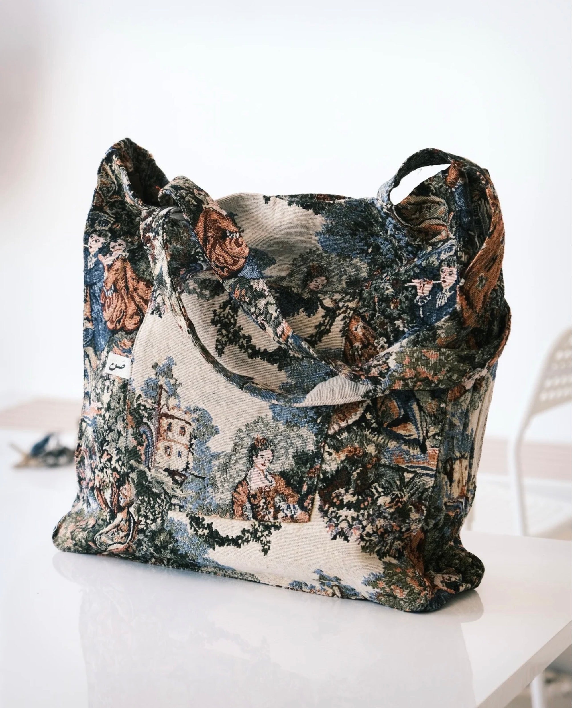 Romeo & juliet large tote bag