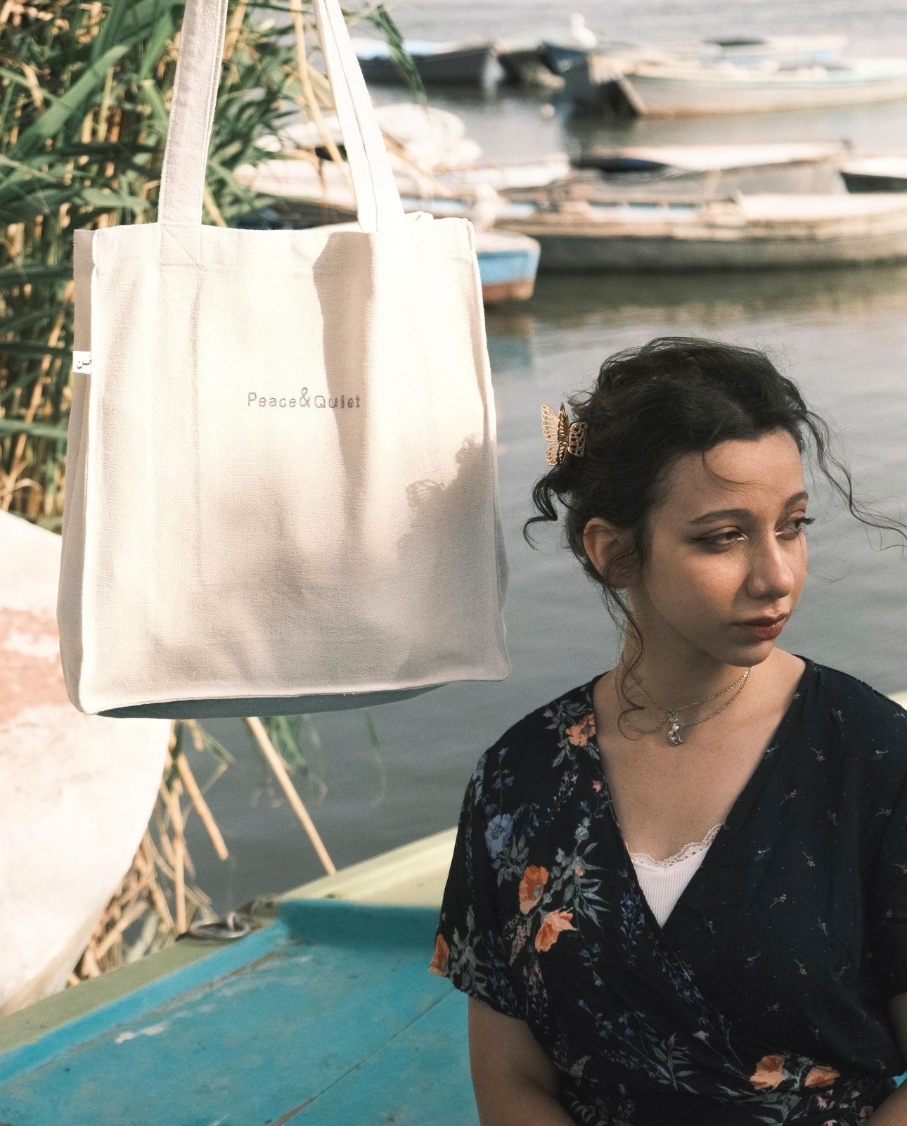 peace and quiet- large tote bag