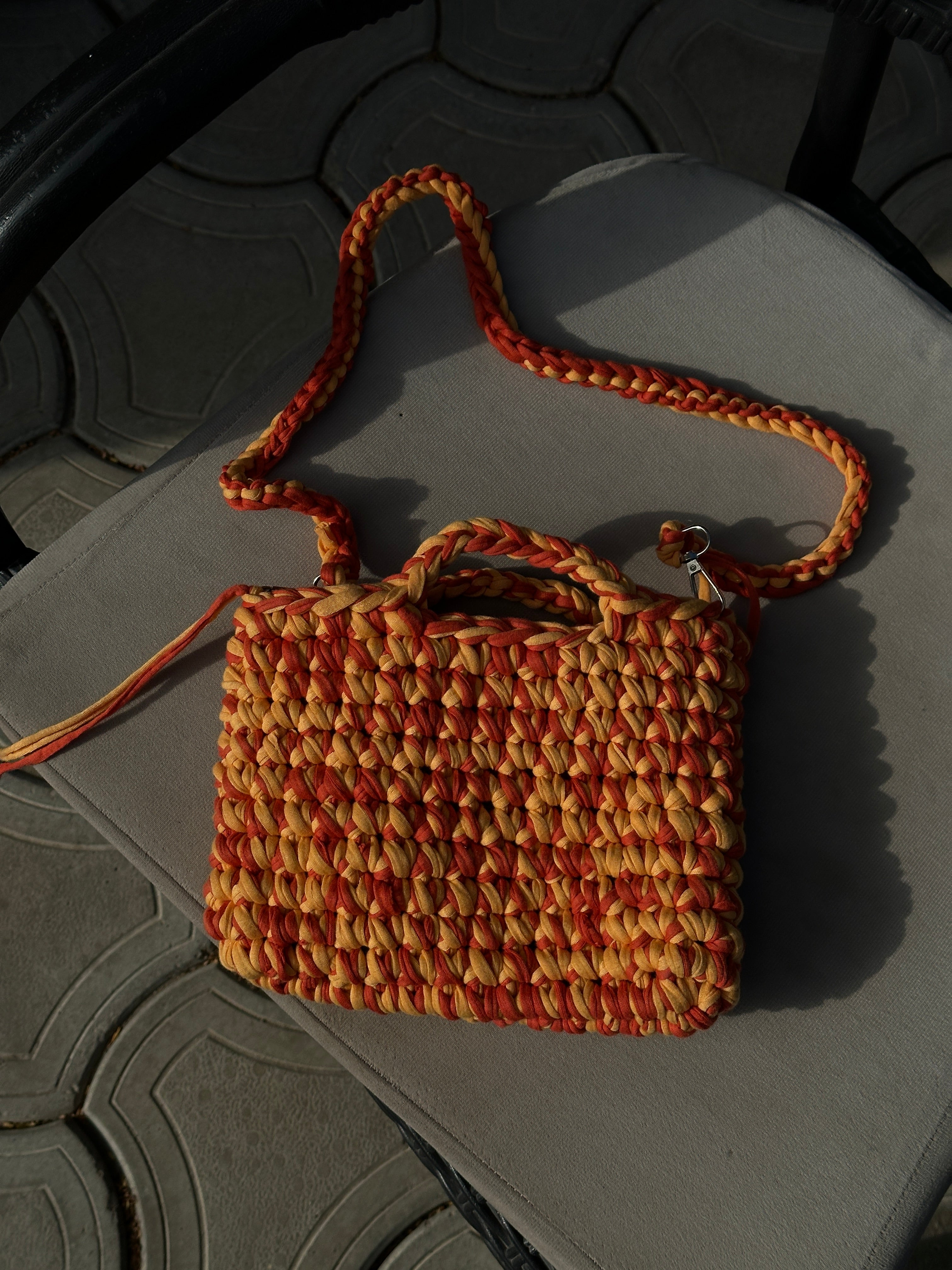 sun - crochet bag