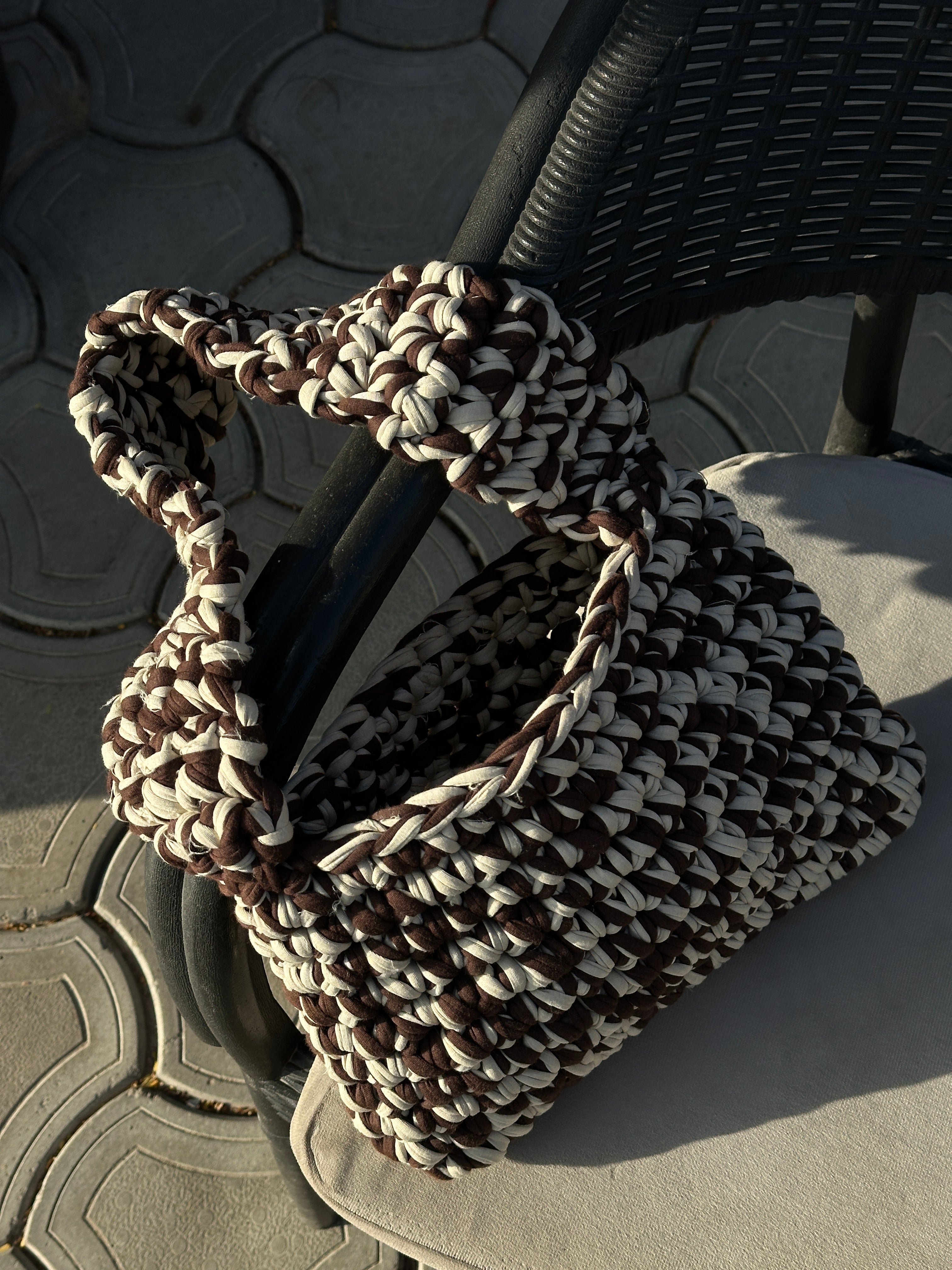 Chocolate - crochet cross bag