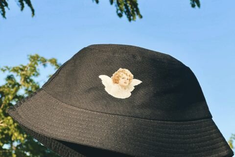 angel - black bucket hat