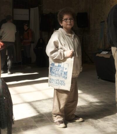 Shakespeare and company - medium tote bag