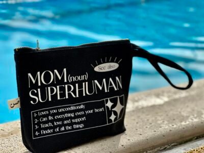 mom - black pouch