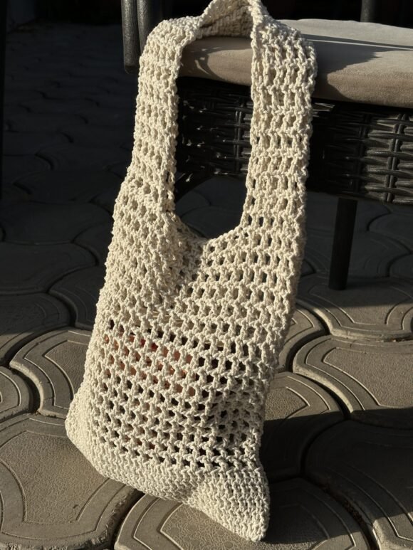 beach - off white crochet bag