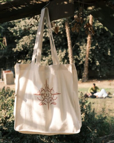 حب روحك - large off white tote bag